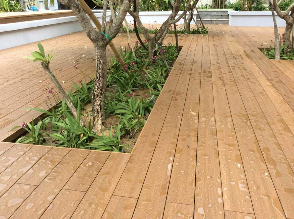 Cách thi công sàn gỗ nhựa ngoài trời - Hạ Tầng Việt